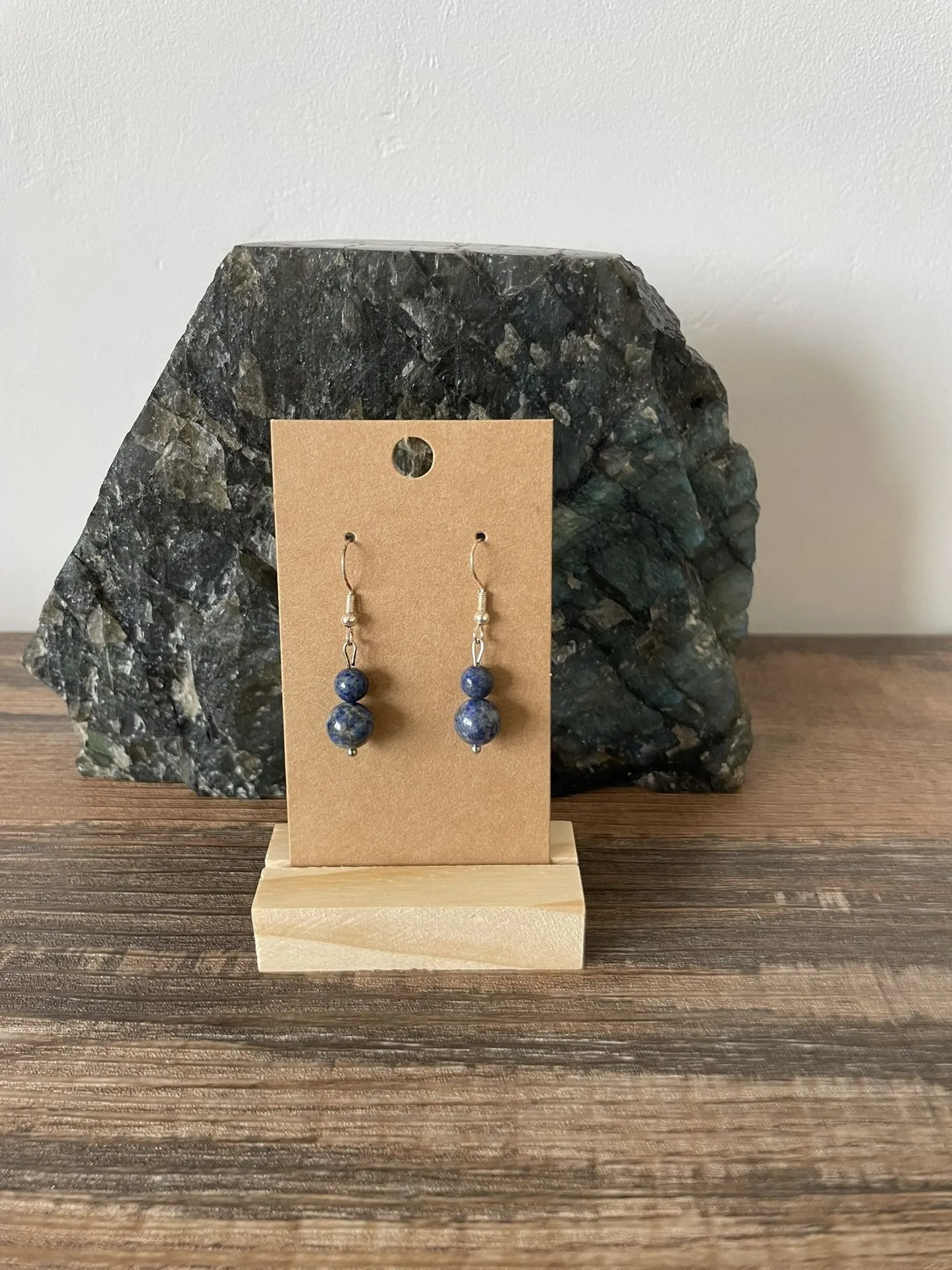 Boucles d'oreilles droites en Lapis Lazuli